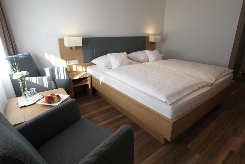Hotel Seepark Garni Uberlingen Eksteriør billede