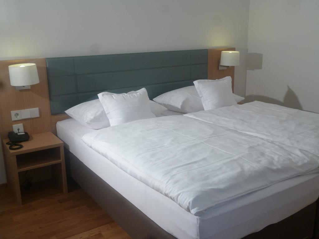 Hotel Seepark Garni Uberlingen Værelse billede